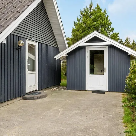 Emmi - 2-5km From The Sea By Interhome Blåvand