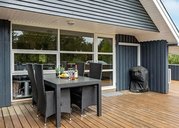 Semesterbostad Emmi - 2-5km From The Sea By Interhome Blåvand